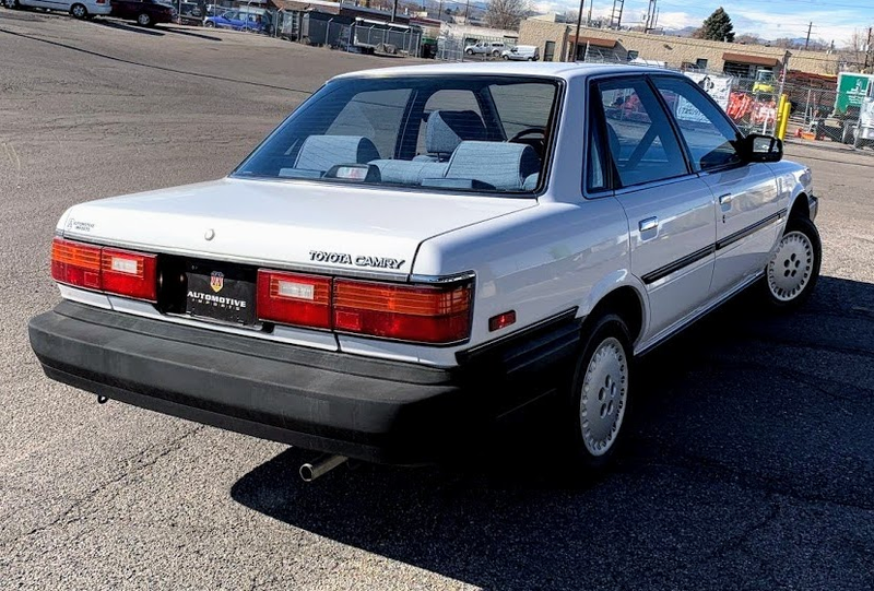 Illustration for article titled I Don’t Know How This 1987 Toyota Camry Only Has 39,000 Miles, but You Should Buy It